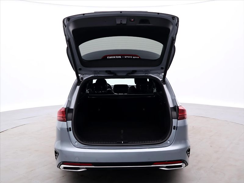 Kia Ceed SW 1,5 T-Gdi 118kW DCT CZ DPH - fotka 9 z 36