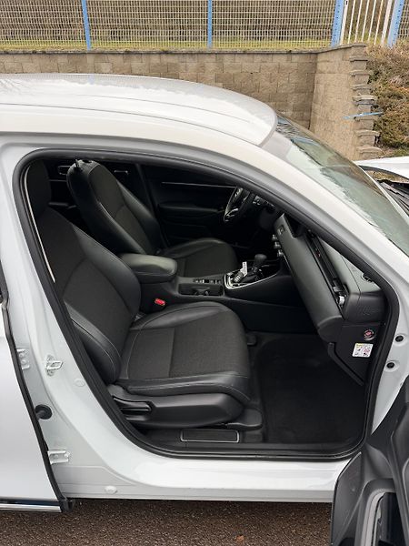 Honda HR-V 1,5 eHEV automat  - fotka 14 z 15