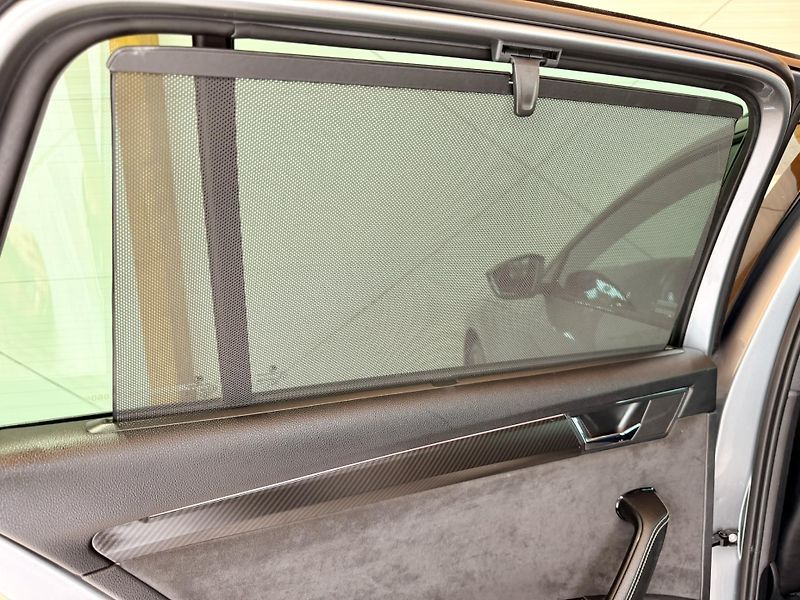 Škoda Superb 2.0 TDi DSG 4x4 Sportline - fotka 27 z 33