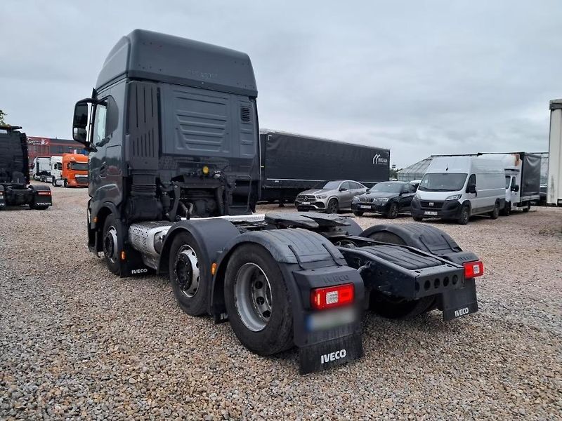 Iveco S-WAY (2024) 6x2 tahač EURO 6 - fotka 2 z 8