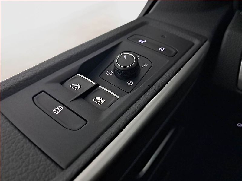 Volkswagen Multivan (2021) Comfortline 2.0 TDI - fotka 20 z 25