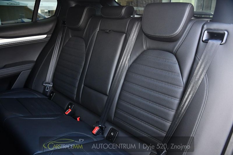 Alfa Romeo Stelvio 2.2 Diesel 16V 154kW VELOCE Q4 - fotka 14 z 53