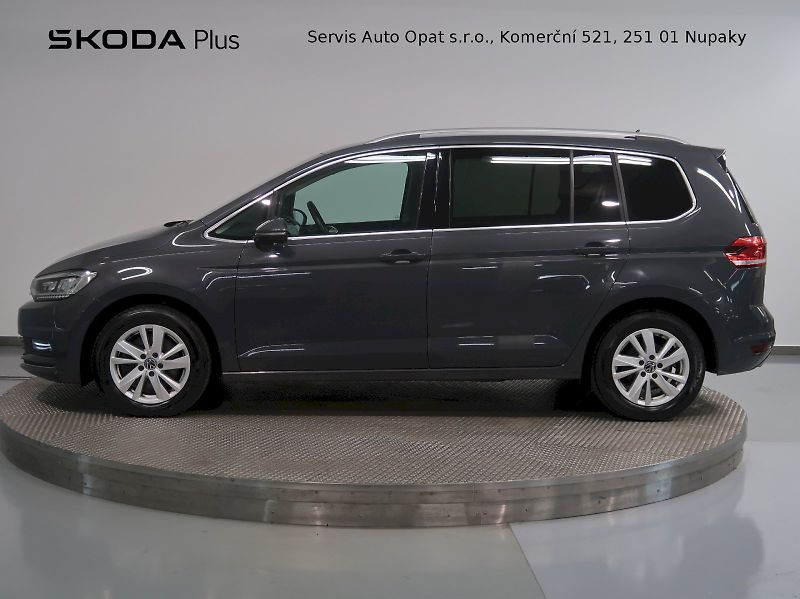 Volkswagen Touran (2023) HIGHLINE 2.0TDI DSG - fotka 3 z 37