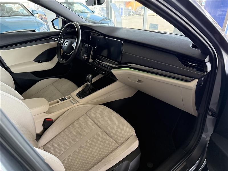 Škoda Octavia 1,5   110kW,STYLE,ČR,SERVISKA - fotka 9 z 28