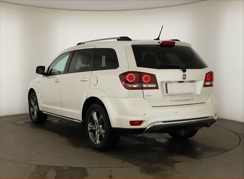 Fiat Freemont (2015) 2.0 MultiJet, 4X4, Automat - fotka 4 z 21