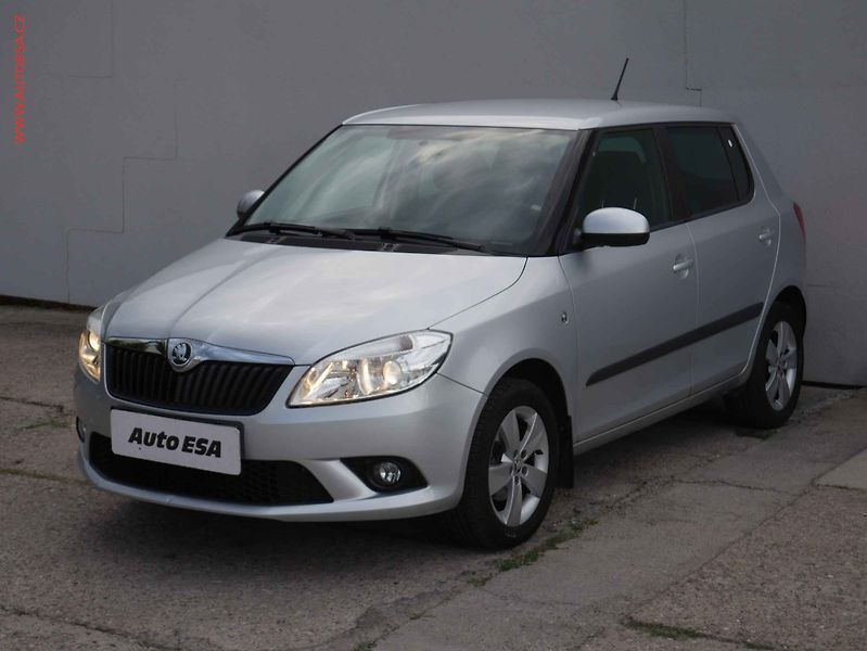 Škoda Fabia (2014) 1.2TSi, ČR, AC, tempo - fotka 3 z 15