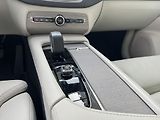 Volvo XC90 B5 (nafta) AWD PLUS BRIGHT *7M - náhled 34