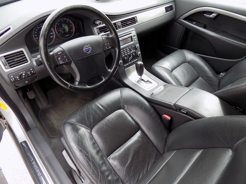 Volvo S80 (2008) 2.4d/Bi-xenon/NAVI/Kůže/ - fotka 11 z 33