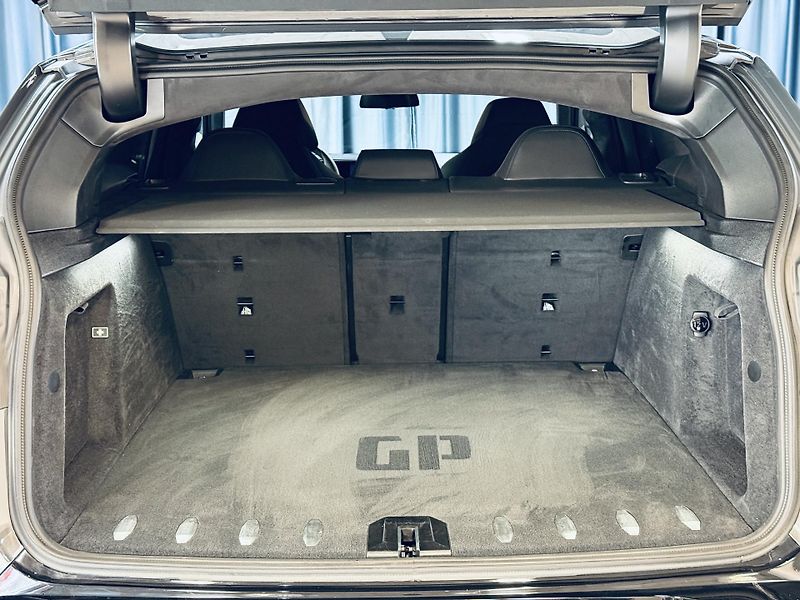 BMW XM (2024) 50e*3R.ZÁRUKA*SERVIS.ZDARMA.29 - fotka 42 z 45
