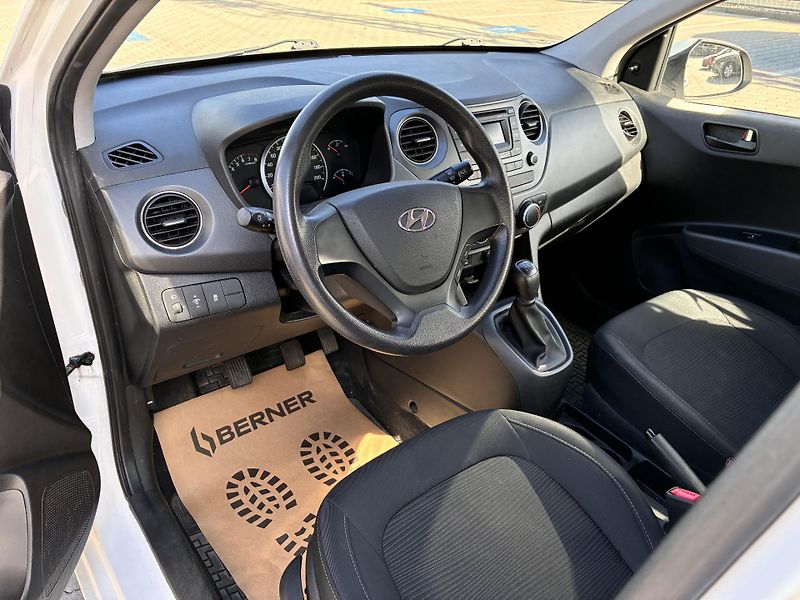 Hyundai i10 1.0i48kW KLIMATIZACE          - fotka 9 z 14