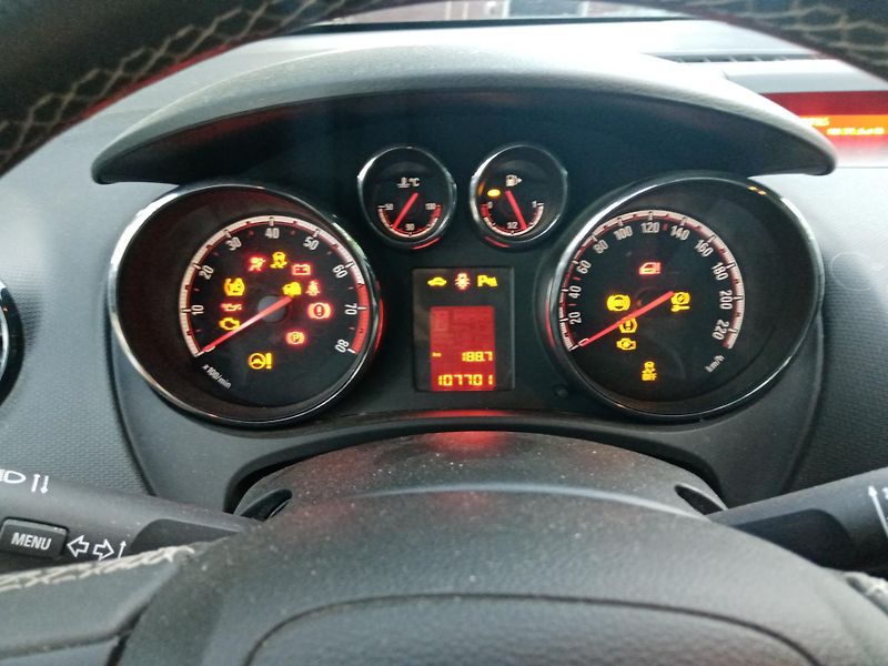 Opel Meriva 1.4 LPG 88 KW - fotka 12 z 19