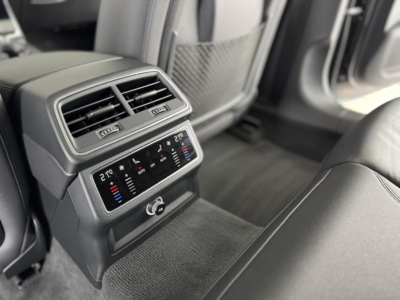 Audi A6 45TDI Quattro*LED*Kůže*Taž*DPH - fotka 29 z 34