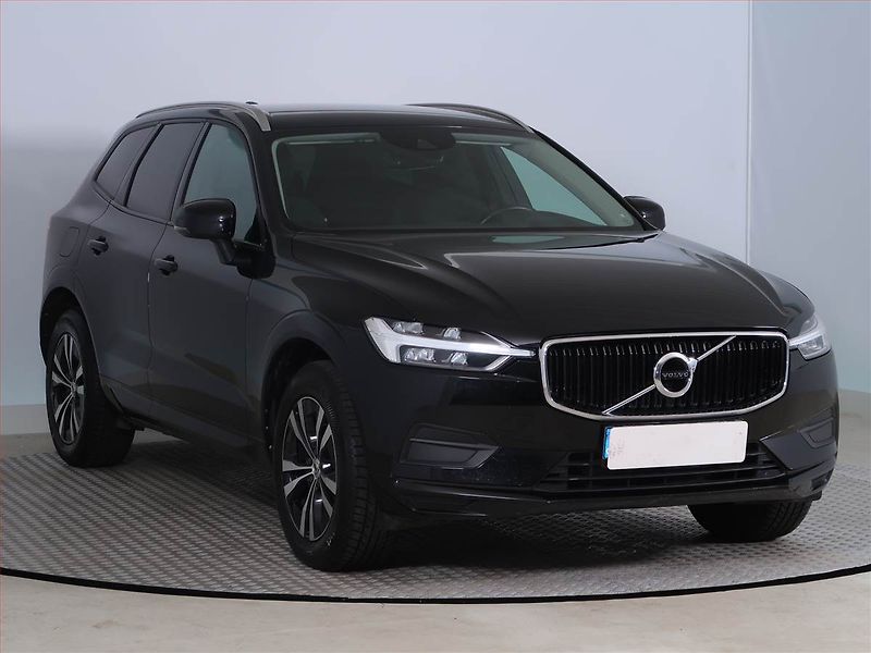 Volvo XC60 (2020) Momentum B4 AWD - fotografie inzerátu