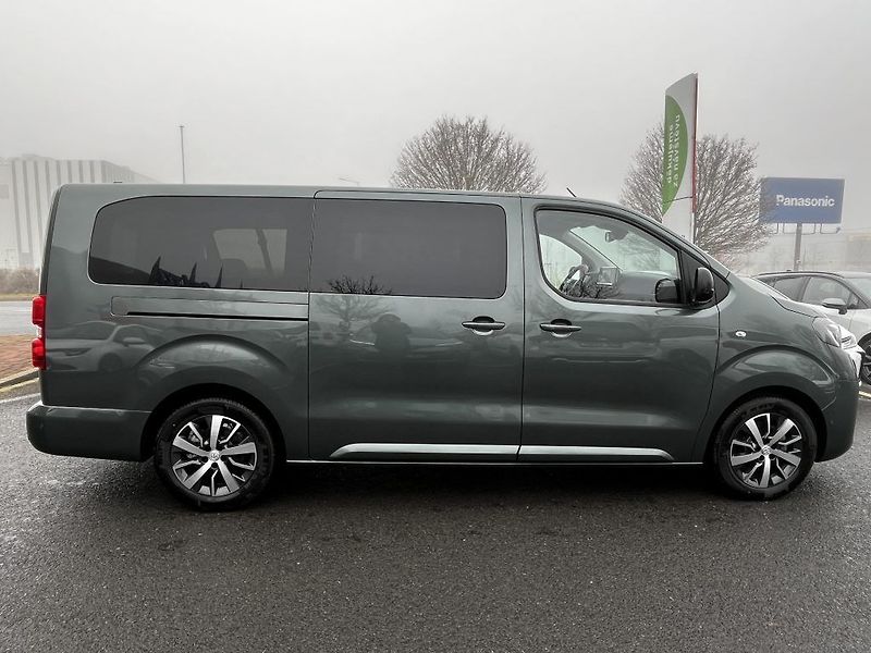 Toyota ProAce Verso 2.0D 8AT Family ODBĚR IHNED - fotka 3 z 34