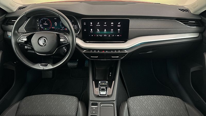 Škoda Octavia 2.0 TDI DSG Style Combi - fotka 8 z 27