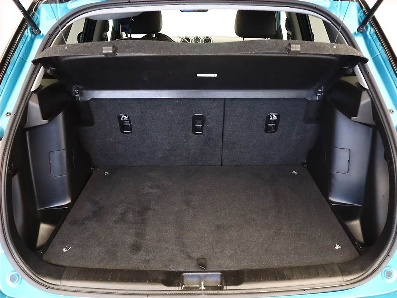 Suzuki Vitara (2020) 1.4 BoosterJet - fotka 10 z 15