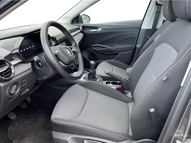 Škoda Fabia 1,0 TSi 70 kW SELECTION - fotka 10 z 21