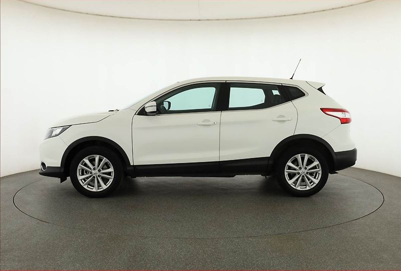 Nissan Qashqai (2016) 1.2 DIG-T, ČR,1.maj - fotka 3 z 18