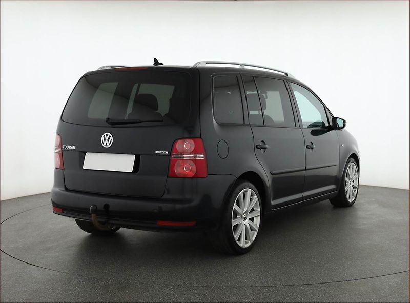 Volkswagen Touran (2010) Highline 1.4 TSI, Serv.kniha - fotka 5 z 17