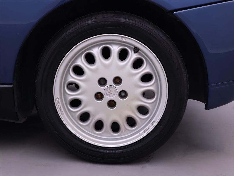 Alfa Romeo Spider 2,0 TS 16V 110kW Klima Kůže - fotka 20 z 27