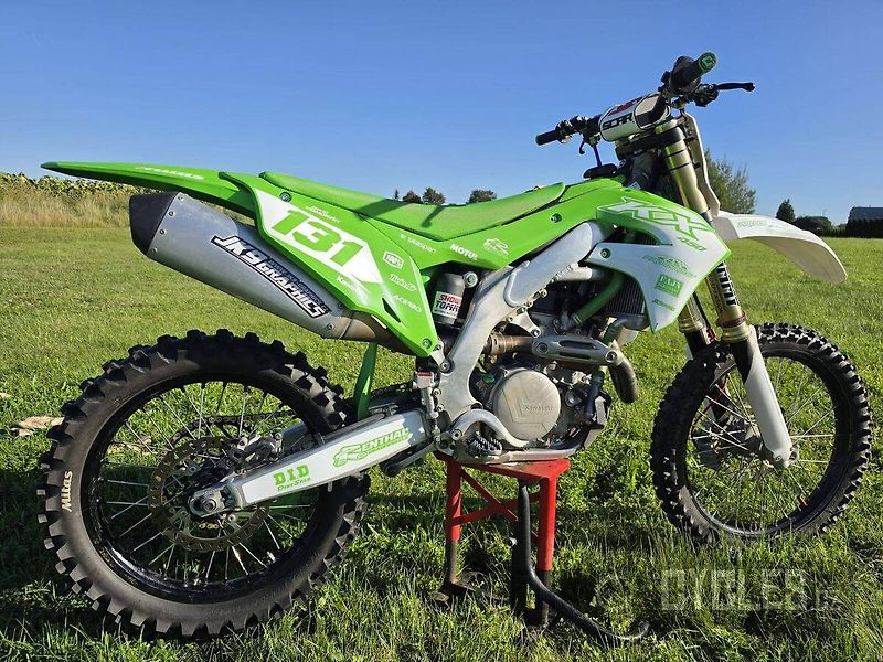 Kawasaki KX 450 F (2021) - fotka 3 z 11