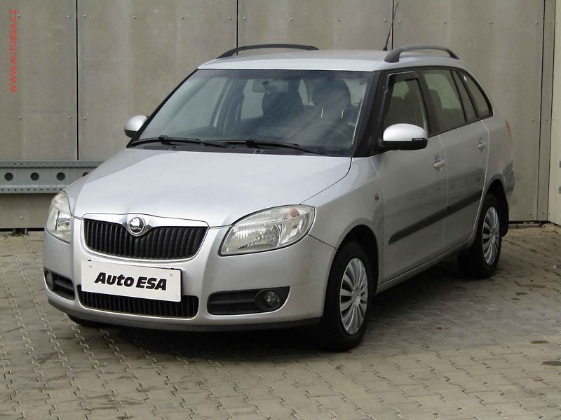 Škoda Fabia (2008) 1.4 MPi, ČR, servis.kniha, AC - fotka 3 z 15
