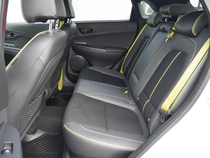 Hyundai Kona (2018) 1.0T-GDi, 1.maj,ČR, Navigace - fotka 10 z 25