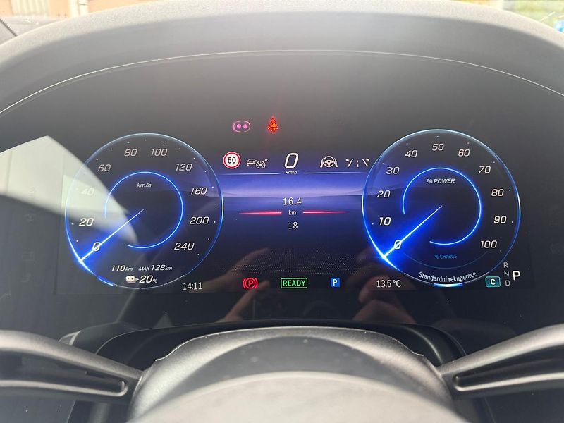 Mercedes-Benz EQS (2025) 500 4MATIC SUV - fotka 14 z 29