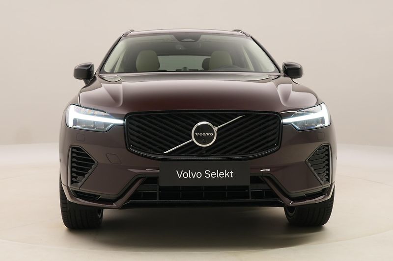 Volvo XC60 T8 AWD RECHARGE DARK ULTRA CZ - fotka 16 z 64