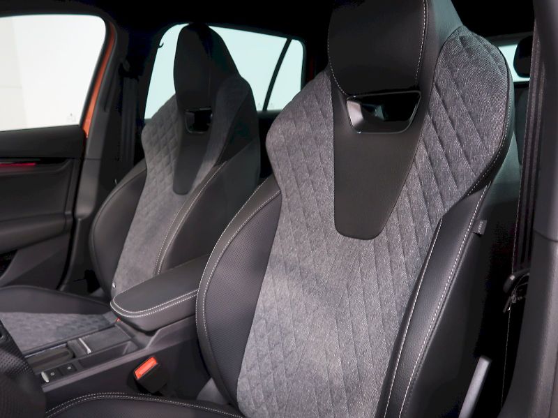 Škoda Octavia (2026) SPORTLINE 2.0TSI 150KW 4x4 DSG - fotka 14 z 43