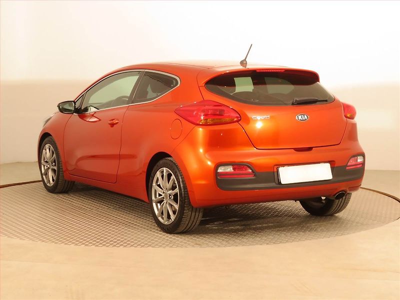 Kia Pro_Ceed (2013) 1.6 GDI, Serv.kniha, Tempomat - fotka 4 z 15
