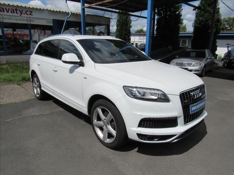 Audi Q7 3,0 TDi 180kW Quattro S-Line - fotka 3 z 30