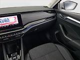 Škoda Octavia (2023) 1.5 TSI e-tec - náhled 8