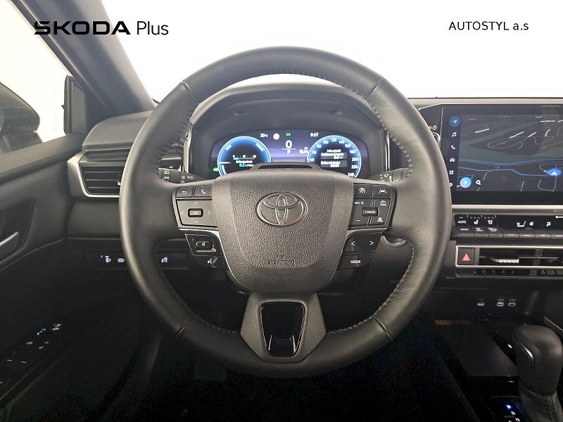 Toyota Camry (2025) 2.5HEV 230k PRESTIGE - fotka 5 z 27