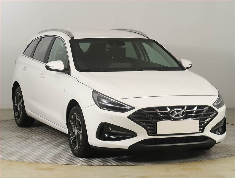 Hyundai i30 (2023) 1.5 DPI, Serv.kniha, Navi - fotka 1 z 20