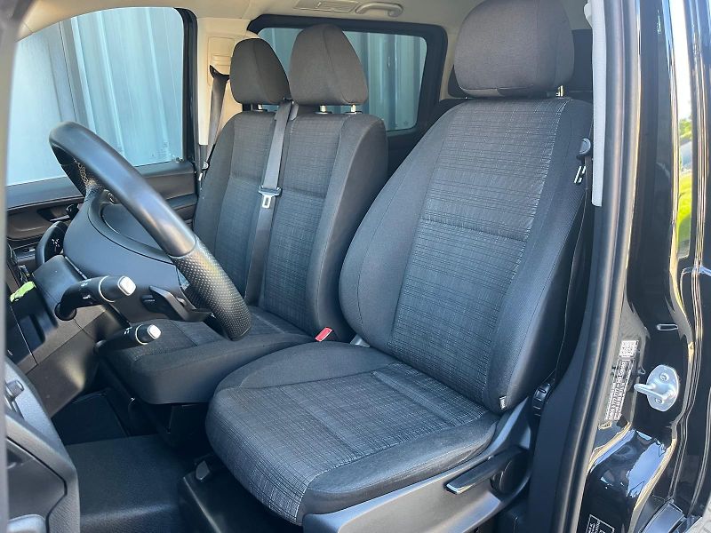 Mercedes-Benz Vito 2,2 CDi Tourer / 9-místný /  - fotka 7 z 15