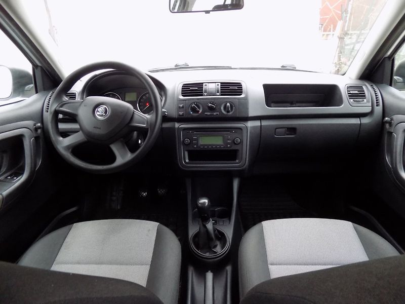 Škoda Fabia (2013) 1.2TSi/Klimatizace/ - fotka 19 z 29