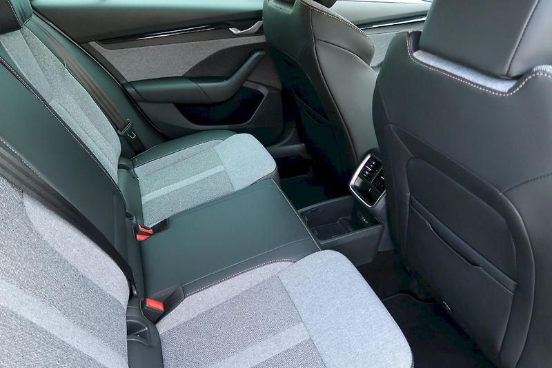 Škoda Octavia (2024) Combi TOP SELECTION 1,5 TSI M- - fotka 12 z 32
