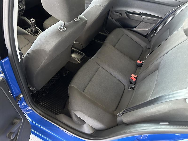Škoda Fabia 1,0   MPI,SERVISKA,PŮVOD ČR,DP - fotka 16 z 18