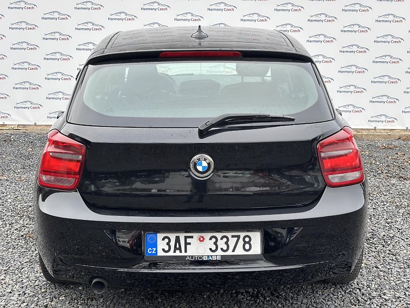 BMW Řada 1 (2012) 116i, 100kW, F20 - fotka 5 z 12