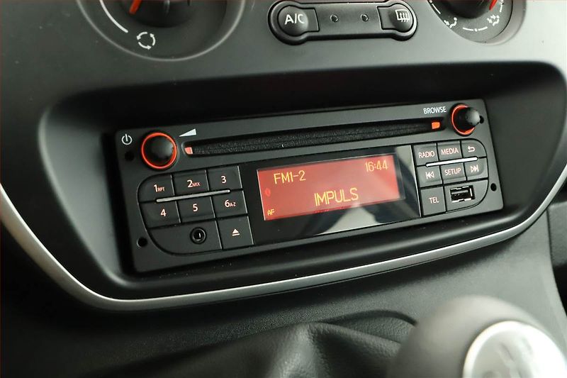 Renault Kangoo (2021) Zen 1.5 dCi, 5Míst, ČR, 1Maj - fotka 10 z 12