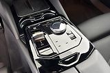 BMW Řada 5 540d xDrive Touring - náhled 22