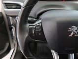Peugeot 2008 (2014) 1.2 PureTech, Tempomat - náhled 15