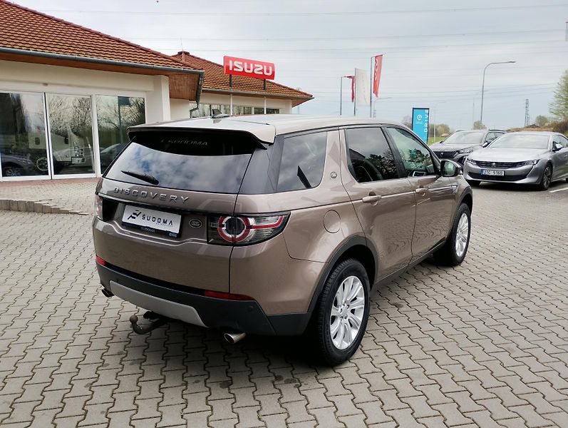 Land Rover Discovery Sport (2016) 2.0 TD4 HSE AWD AUT - fotka 8 z 26