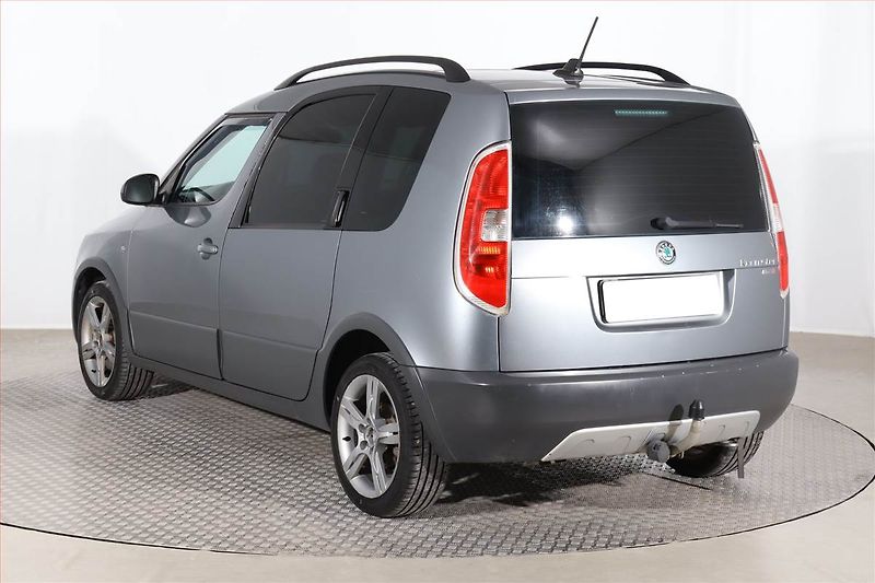 Škoda Roomster (2012) 1.6 TDI, Navi, Tempomat - fotka 4 z 23