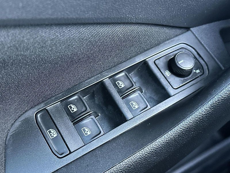 Škoda Scala (2022) 1.5 TSI Ambition - fotka 17 z 24