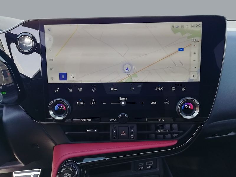 Lexus NX 350h F-Sport 4x4 - fotka 12 z 23
