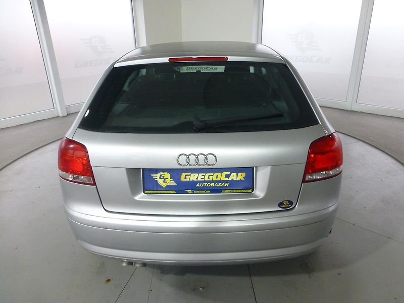 Audi A3 (2008) 2,0TDI*QUATTRO**ALU KOLA**DIGI - fotka 7 z 20