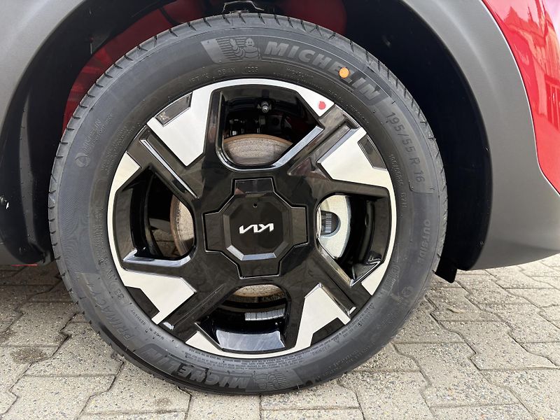 Kia Stonic (2026) 1,0 T-GDi SPIN 2026  - fotka 25 z 26