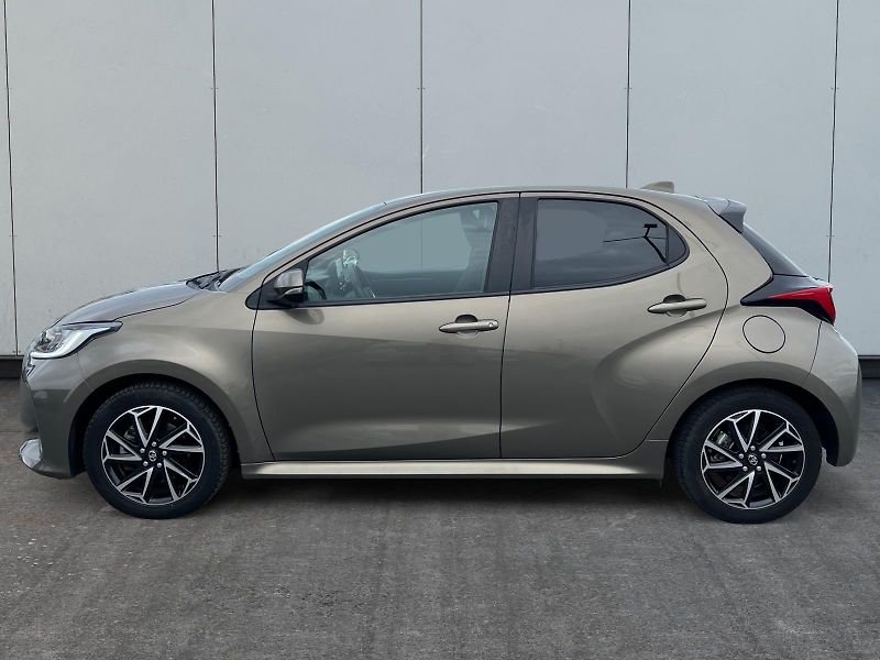 Toyota Yaris (2023) HYBRID 85kW e-CVT STYLE CZ - fotka 2 z 23